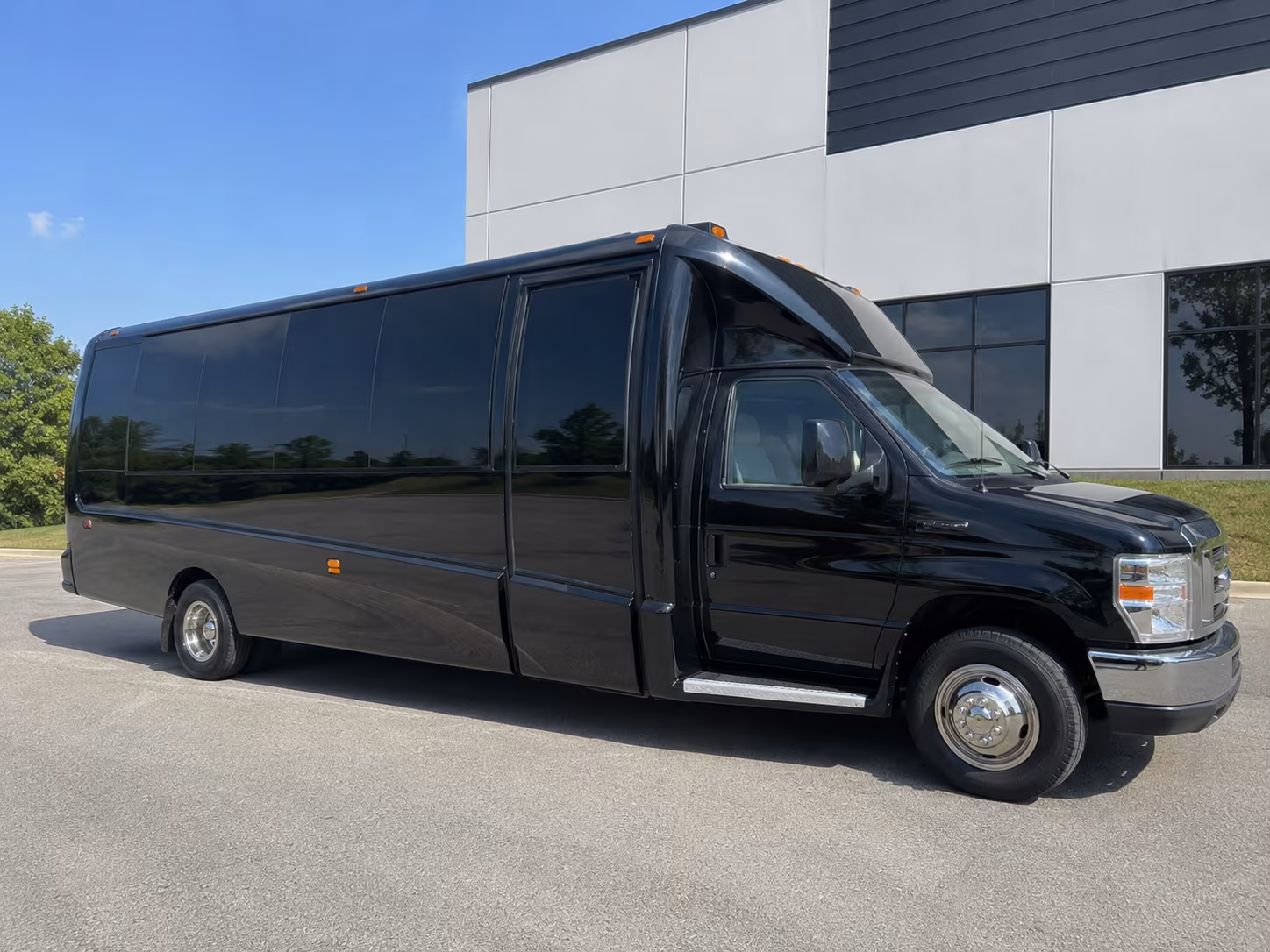 Columbus Homecoming & Prom Party Bus Rentals