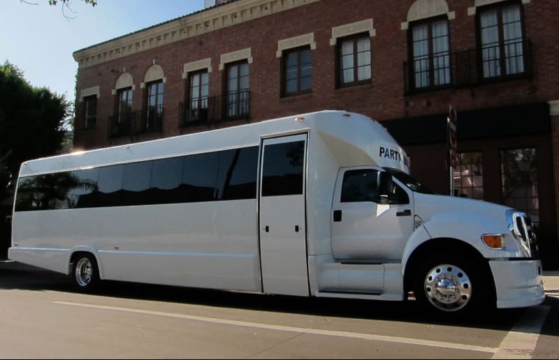 Cincinnati 30 Passenger Party Bus White